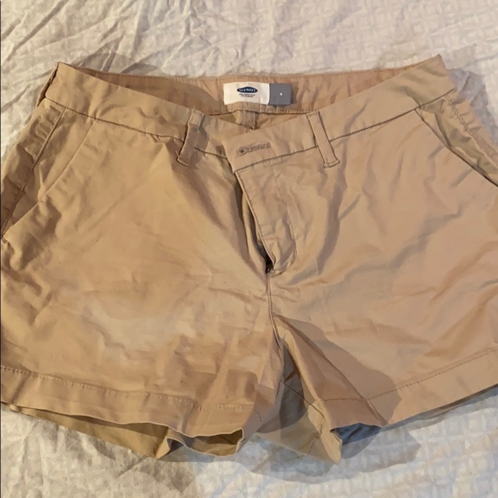 Old navy khaki shorts
